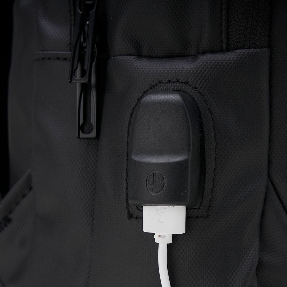 Mochila Couro Sintético Usb 17L MOCHILA COURO SINTÉTICO USB 17L